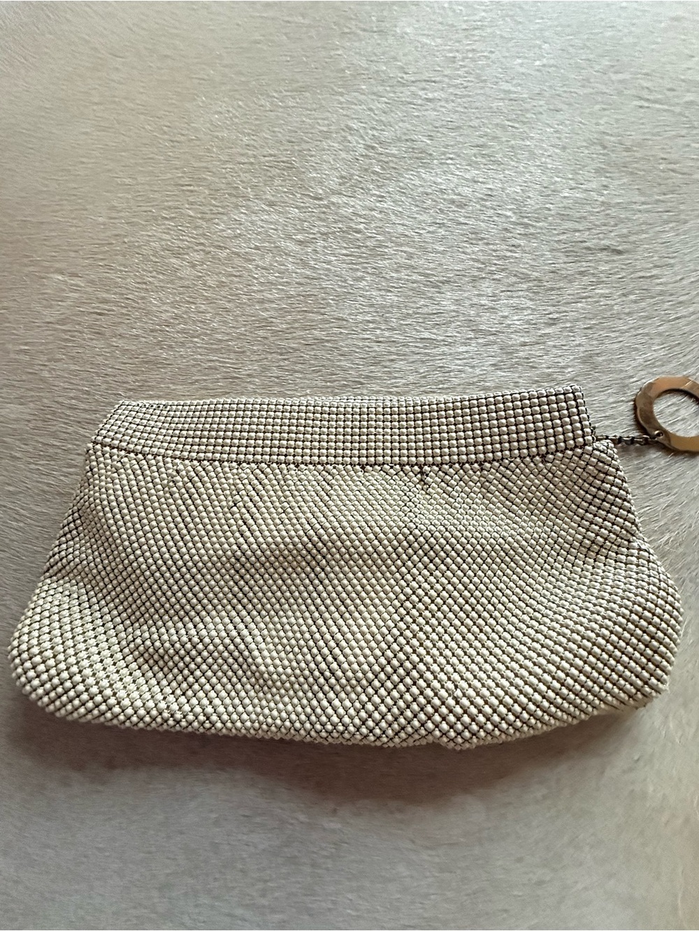 Whiting & Davis Ivory metal Wristlet Clutch with Decorative Ring - Picture 3 of 6